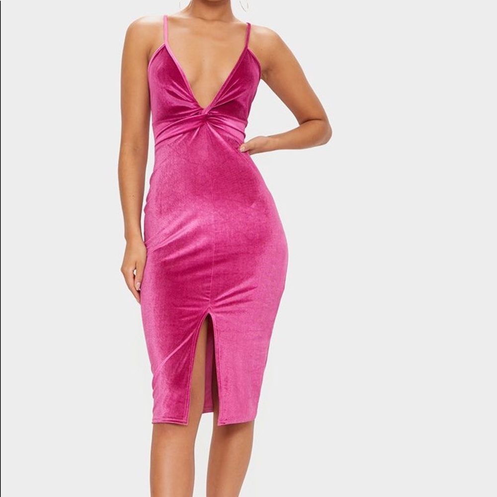 PrettyLittleThing Fushia Velvet Plunge Dress